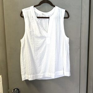 Sleeveless cotton “crinkle” blouse